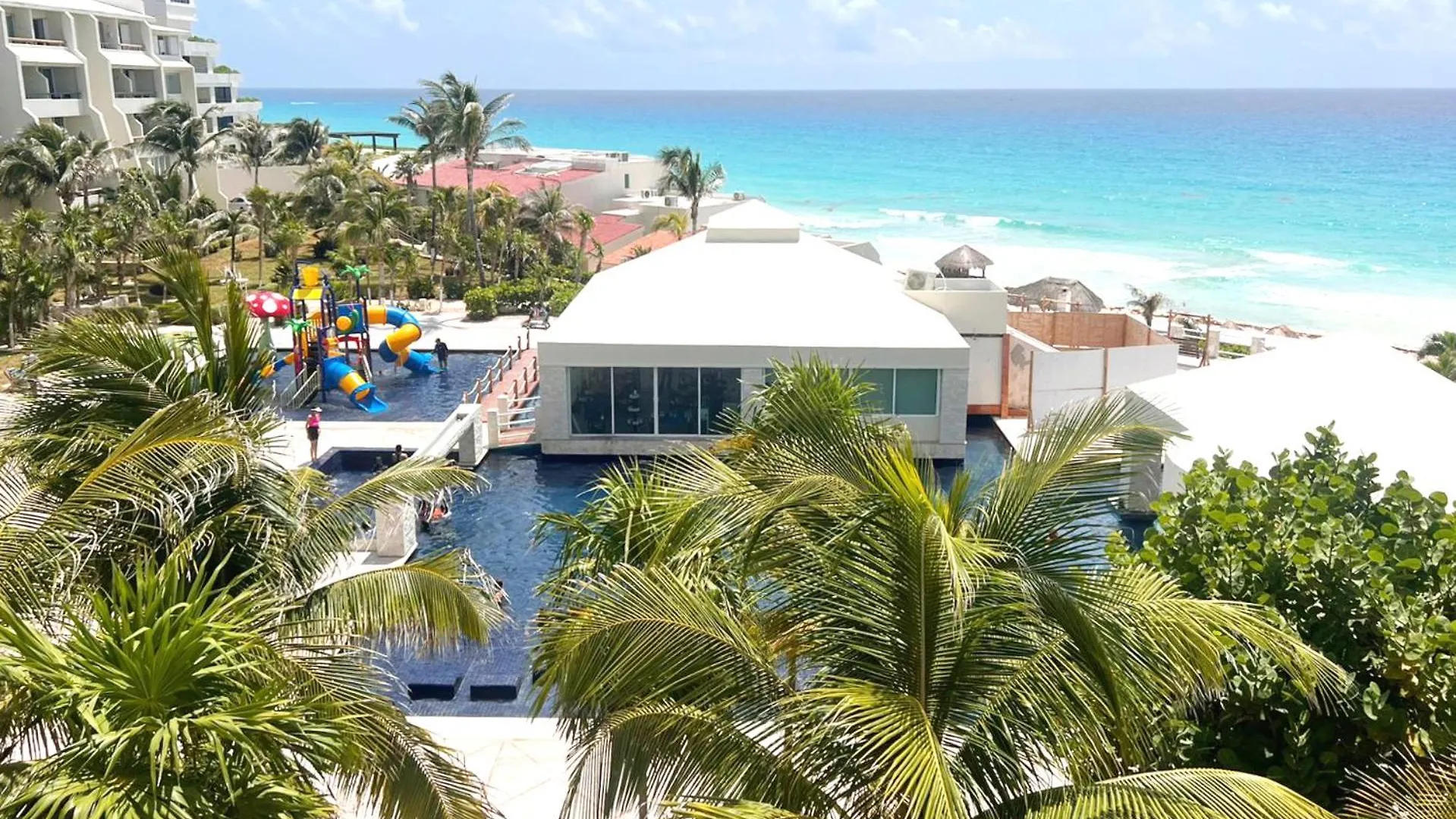 Beach, Fun & Relax At The Hotel Zone In Cancún Messico