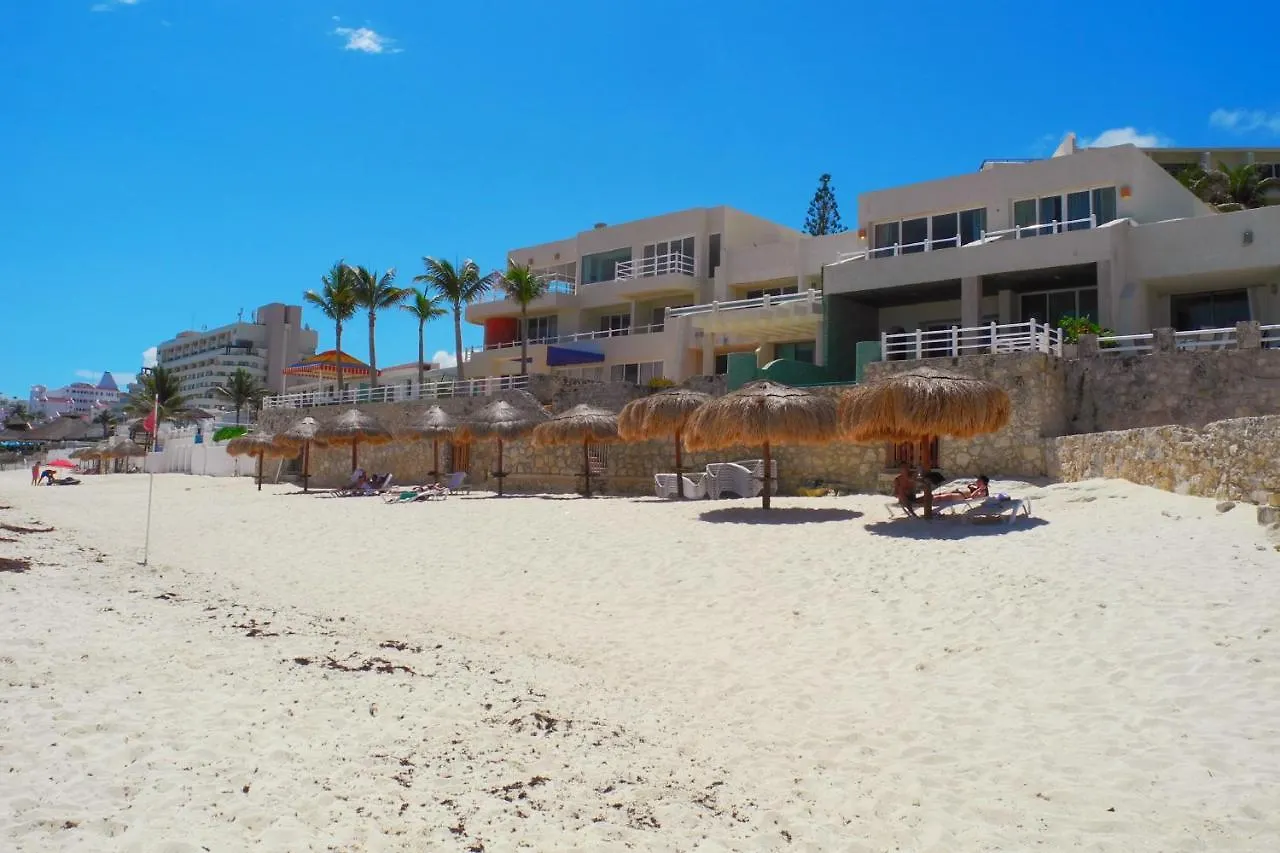 Beach, Fun & Relax At The Hotel Zone In Cancun Apartment