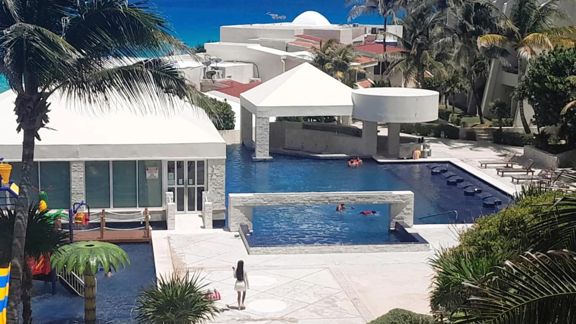 Beach, Fun & Relax At The Hotel Zone In Cancún 0*,  México